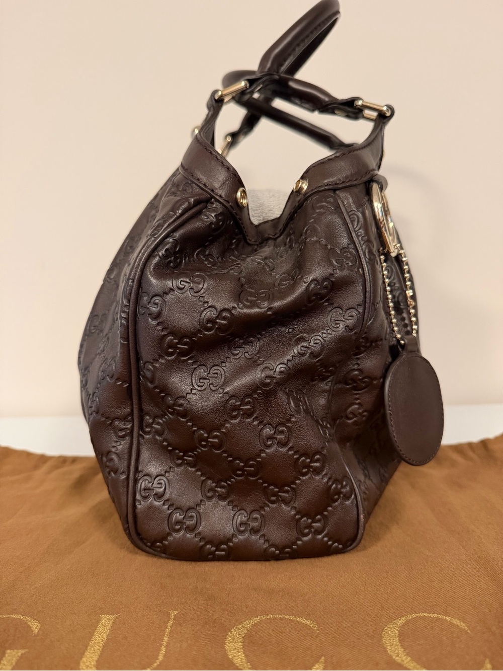 Gucci Brown GG Embossed Leather Shoulder Bag - Picture 3 of 16